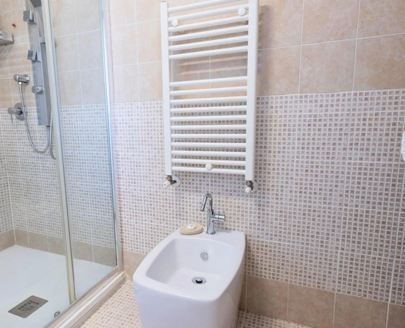 Affittacamere Hotel Penthouse Genneruxi Cagliari